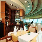 Radon Plaza Hotel 4*