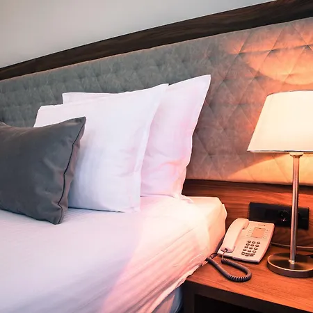 Hotel Radon Plaza SJJ