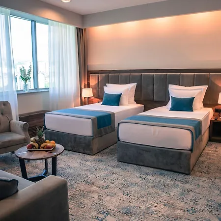 Radon Plaza 4*