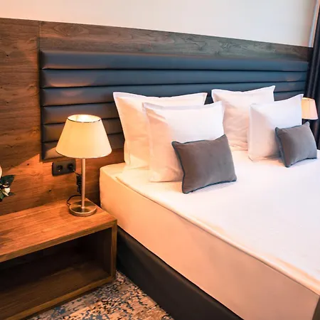 Radon Plaza Hotel
