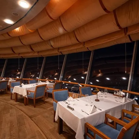 رادون بلازا 4*