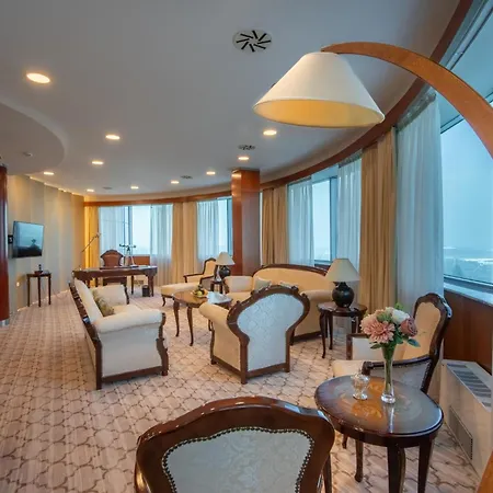 Hotel Radon Plaza 4*