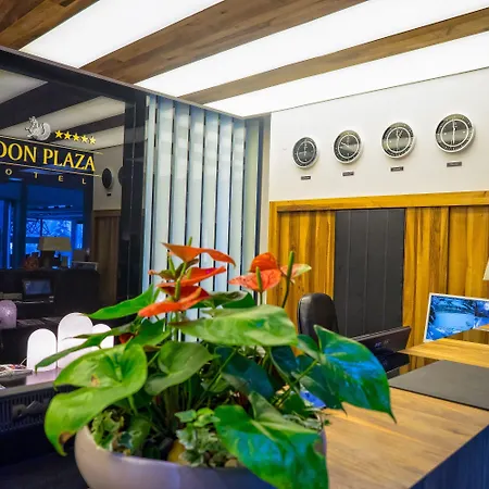 Radon Plaza Szálloda