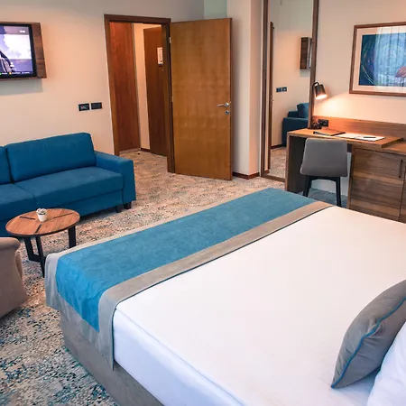 Szálloda Radon Plaza 4*