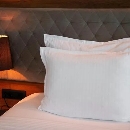 Hotel Radon Plaza 4*