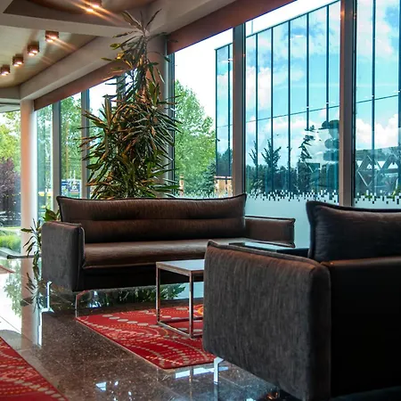 Hotel Radon Plaza 4*