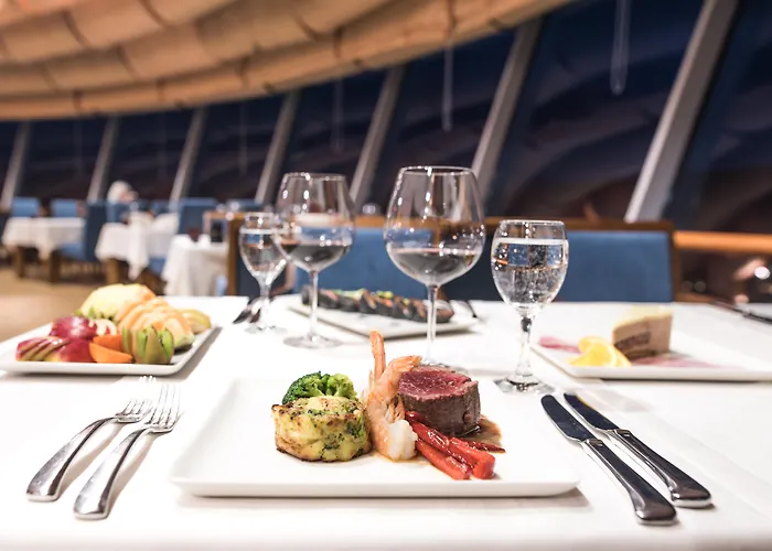 Hotel Radon Plaza 4*