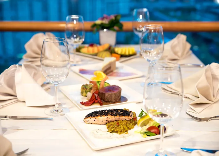 Hotel Radon Plaza 4*