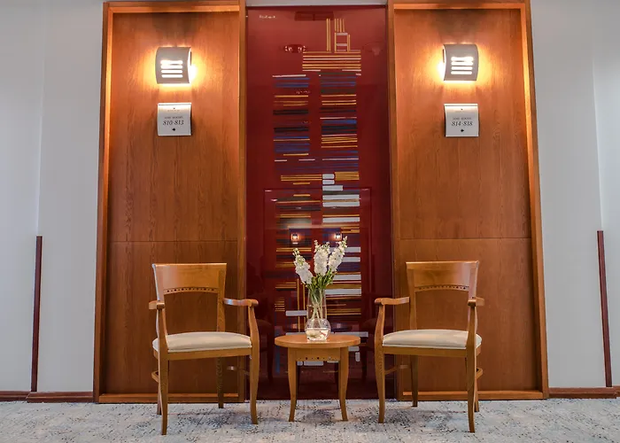 Radon Plaza Hotel 4*