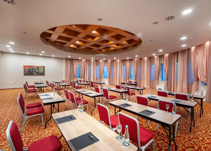 Radon Plaza Hotel 4*